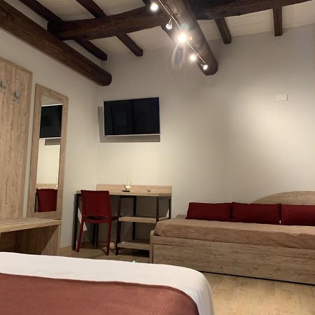 Otto Agriturismo Оттоб'яно Екстер'єр фото